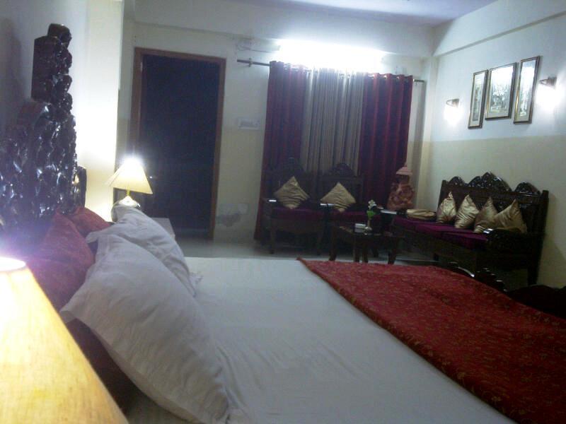 Aravali Clarks Inn Alwar Quarto foto